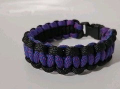 Handmade 550 Paracord Bracelet – Cobra Weave – Purple & Black – 8” – Brand New
