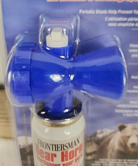 Sabre Frontiersman Bear Horn Locking On/Off Feature Periodic Blasts