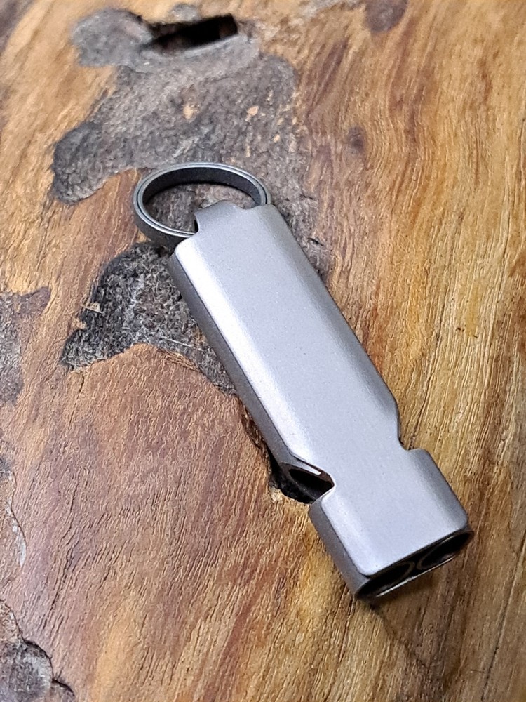 Minimalist Series Titanium Dual Port Whistle