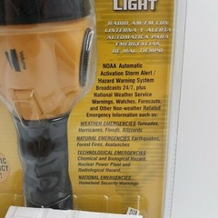 Vector AM/FM Emergency Weather Radio Light Generator Storm Tracker VEC173 New
