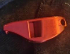 EXTREMELY LOUD EMERGENCY WHISTLE