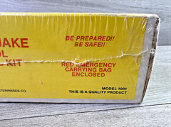 1990 Earthquakes Tornadoes & Hurricanes Survival Kit Harvey Enterprises Co. 1001