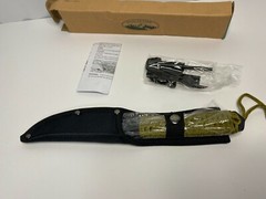 NEW Woodland Creek Be Outdoor Ready Survival Knife With Fire Starter