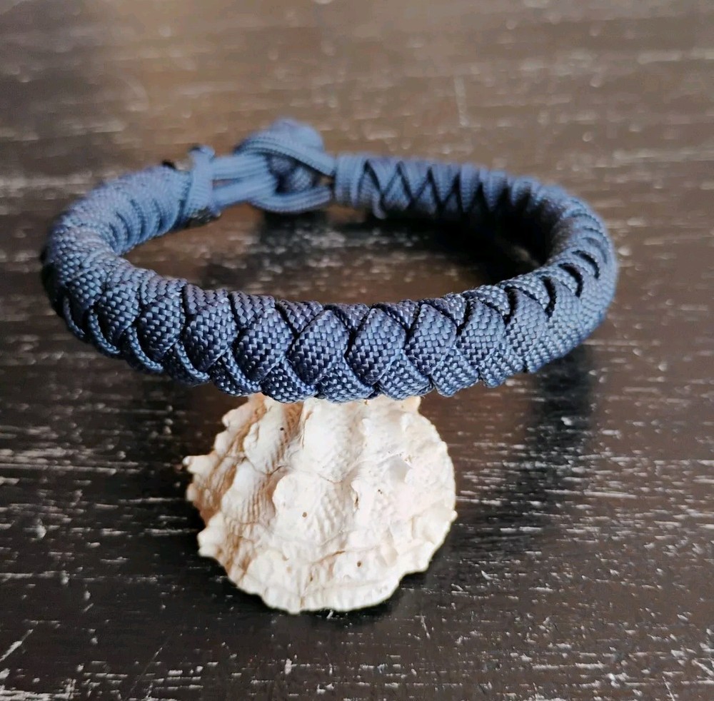Handmade «Round Braid» Gutted Navy Paracord Bracelet