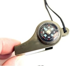 1pc Three-In-One Emergency Survival Whistle With Compass & Thermometer – NEW