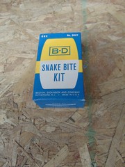 B & D Snake bite kit, must have apocalypse item, new old stock, free shipping