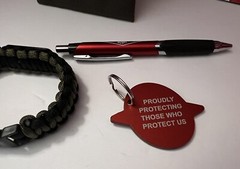 Lot Amerex Defense Army Green Paracord Emergency Survival Bracelet Phone Holder