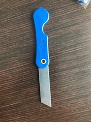 Folding Utility Razor (50- pack) for Survival, First Aid Kits, & Fishing Kits
