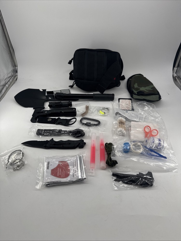 Wilderness Survival Kit (A402)