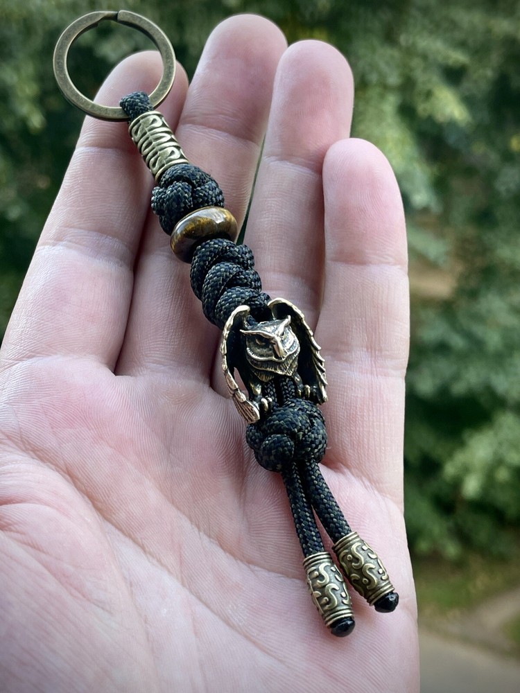 Paracord keychain, « owl « Hand-cast brass bead