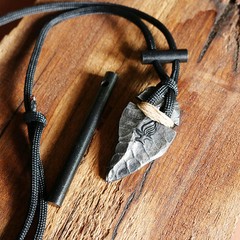 Refining Fire Forge Arrowhead Pendant Outdoor Survival Necklace Fire Starter