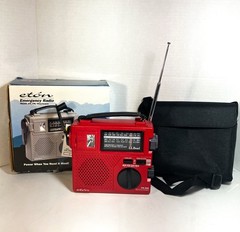 LL Bean FR-200 Emergency RADIO Short Wave AM/FM Hand Crank Eton w/ Case • Red