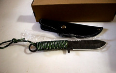 PARACORD LANYARD KNIFE GREEN 4″ BLADE