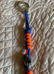 paracord keychain. bag,backpack, jacket zipper pull. Florida Gator’s team colors