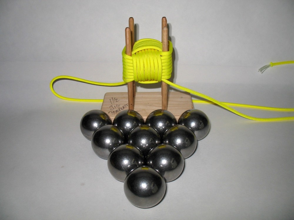 One 1-1/2″ Monkey Fist Jig (MoFiJi) Speed pack with 10 balls Made in the USA