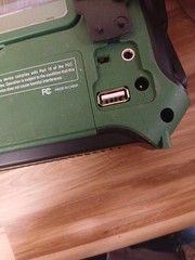 Green Kaito KA500 Voyager Solar Crank Battery Survival Radio AM FM Shortwave