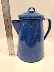 BLUE ENAMELWARE 10″ CAMPING COFFEE POT SMALL COOKING POTS LADLE & SAUCE – USED