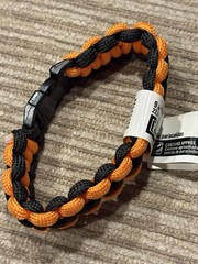 8 Orange/black Everbilt 9’ Paracord Emergency Survival Hunting Hiking Bracelets