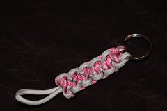 New Paracord Keychain – pink camo, gray #P4