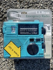 NEW Eton LL Bean FR-200 Emergency Radio Short Wave AM FM Hand Crank Green