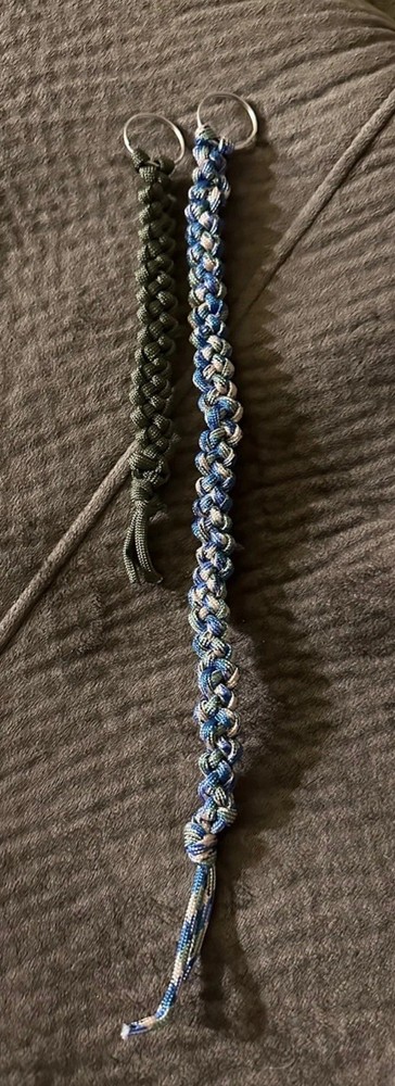 2 Paracord quick release keychains, Blue & Green