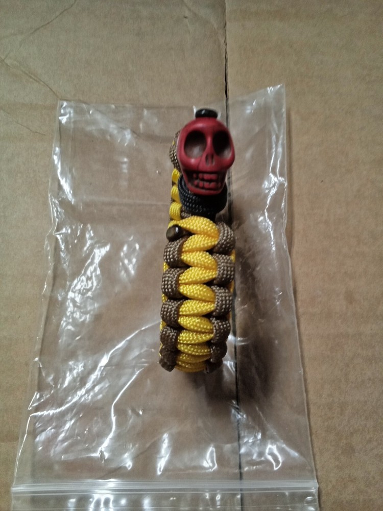 MLT-Spec 550 7 Strand FDE/Yellow Paracord Bracelet SZ 7 Red Skull Clasp (H30-19)
