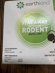 NEW Earth Kind Stay Away RODENT Repellant Pouches Botanical 4 ttl pouches NEW