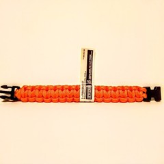 Everbuilt 550 Paracord 7 Strand Large Orange Survival Bracelets – Lot Of 104