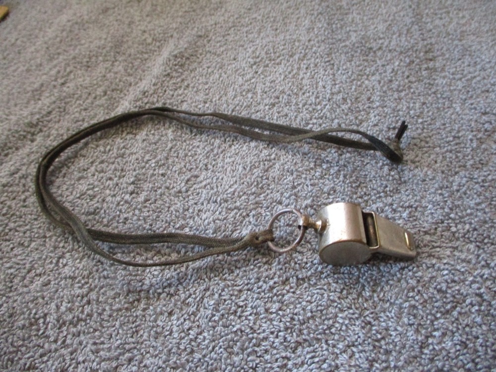 Metal Whistle With Wooden PEA Referee Sports Coach Emergency