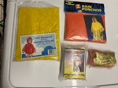 Hooded Rain Ponchos 5 Adult 1 Child Reusable Camp Hike Outdoor Survival NOS NeW