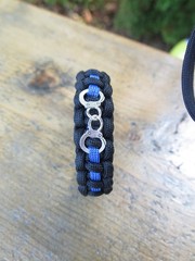Thin blue line para cord bracelet