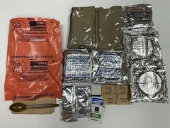 HUMANITARIAN DAILY RATION, 2 HDR pouches, 2 meals/bag = 4 meals. Vegetarian MRE