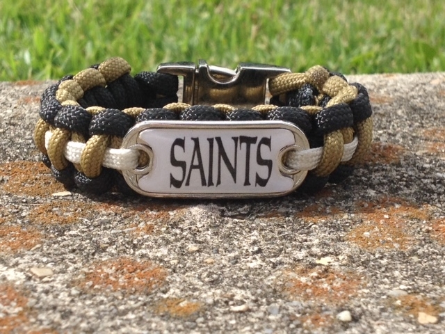 New Orleans Saints Paracord Bracelet w/ NFL Dog Tag and Metal Buckle. AWESOME!!!