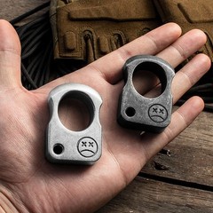 Stainless Steel Car Window Breaker EDC Emergency Escape Tool Keychain Pendant