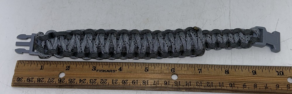 Paracord Parachute Cord Emergency Survival Hiking Bracelet Black-Gray & Clip 10”