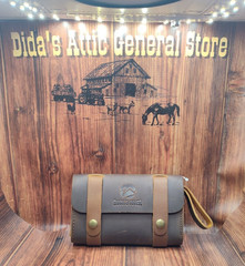 NIP Ruck And River Leather Spice Pack W/ Corked Glass Vials Snap Close/Belt Loop