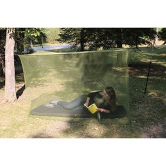 Coghlan’s Rectangular Net, Green, Mesh Netting Protects from Bugs