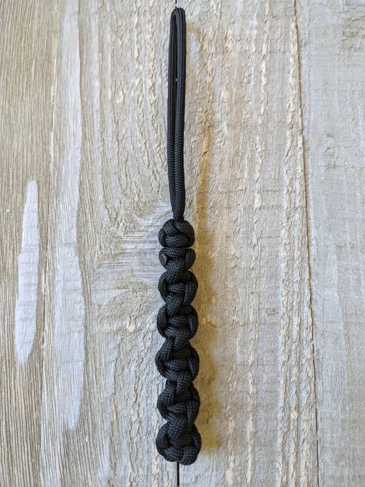 Paracord Knife Lanyard – Helix