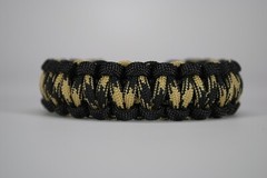 550 Paracord Survival Bracelet Cobra Black/Knights «Made in the USA»