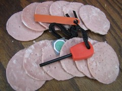 (12) Waterproof Fire Starter Disc kit with Ferro Striker – light from a spark