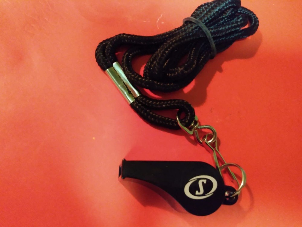 Versatile Sports Whistle with Lanyard – Indoor & Outdoor Use for Officials