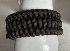 Gorgeous Titan Paracord Men’s Survival Cord Bracelet With Extra Screw Lock