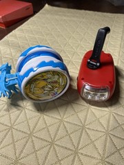 Lot of 2 – Audley YoYo Collection & Dynamo Hand Crank Flashlight