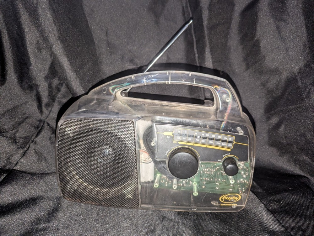 Freeplay Plus Self Powered AM/FM Radio Solar Power Emergency Wind Up Crank Clear