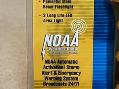 New Vector VEC173 Storm Tracker AM FM Emergency NOAA Weather Radio Flash Light