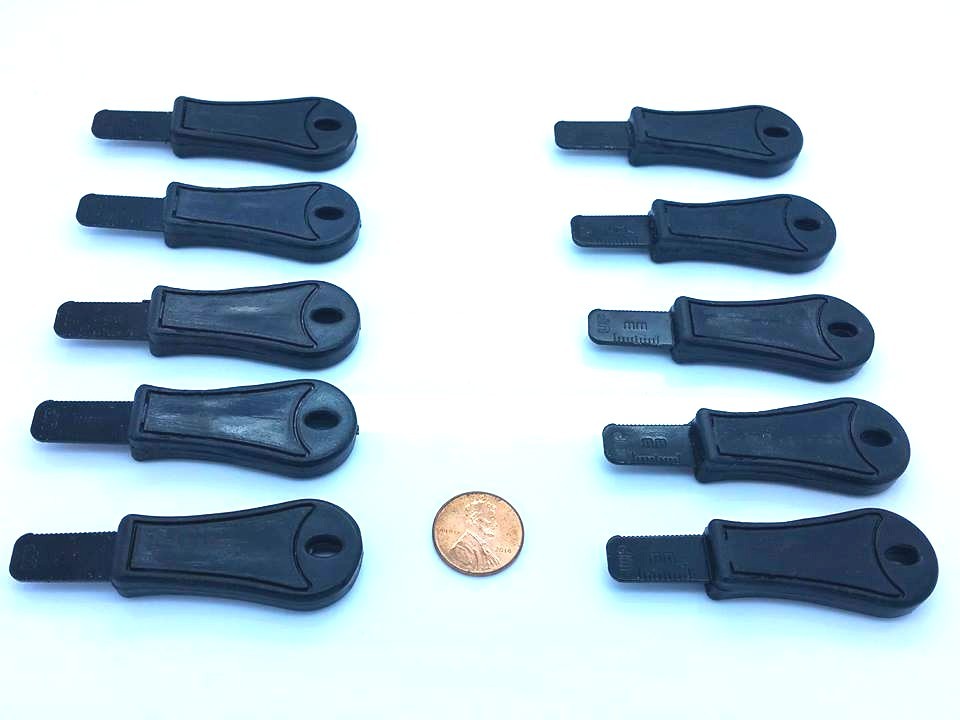 25 Rod Striker/Scraper Blade Firesteel Ferro Flint Ferrocerium EDC BOB Black