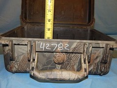 NEW Realtree Hardwood Camo 20-200 Waterproof Case Inside 12X9X4 inches
