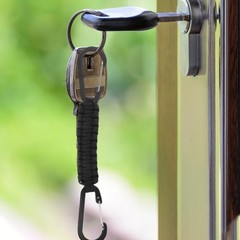 Aluminum Alloy Paracord Keychain For Camping And Hiking 1Pcs 7.9×1.2×0.2In