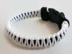 Paracord Bracelet 550 Black/White Micro cord U.S. Seller – Handmade