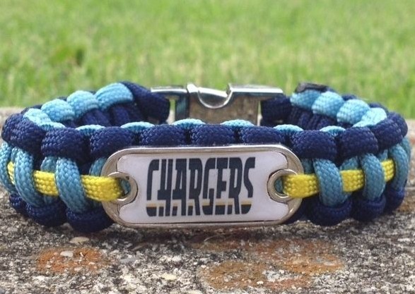 Los Angeles Chargers Paracord Bracelet w/ NFL Dog Tag and Metal Buckle. AWESOME!